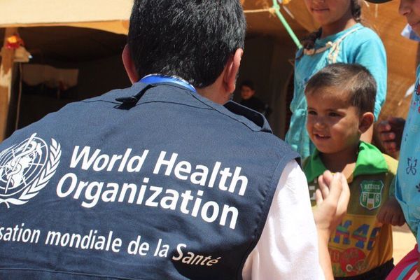 الصحة العالمية: حركة اللاجئين بين أفغانستان وباكستان تزيد من خطر انتقال شلل الأطفال