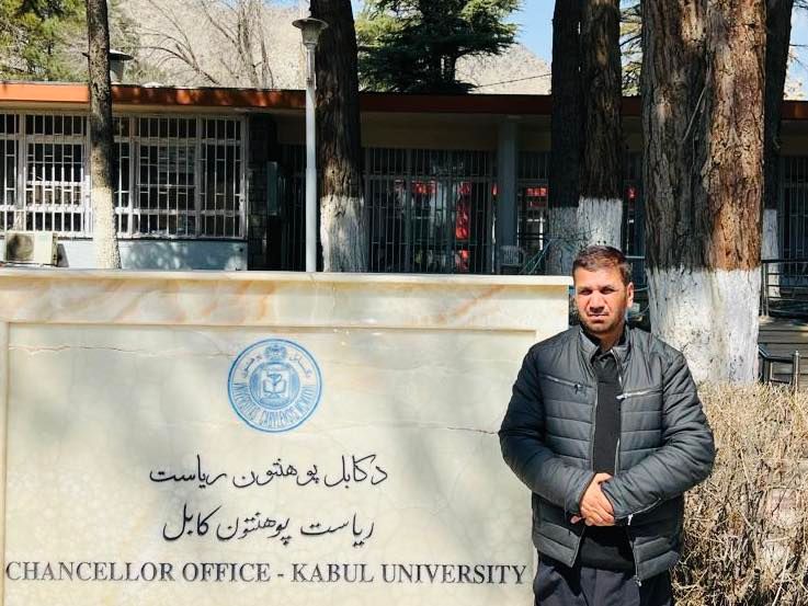 اسماعیل یون: کابل پوهنتون د يوې کليوالې مدرسې رنګ خپل کړی