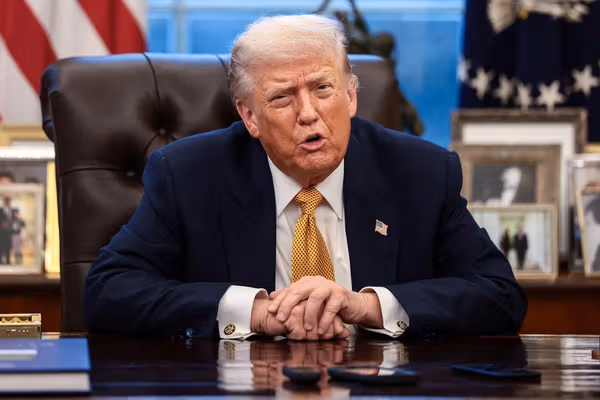 ترامپ: اگر ایران برنامه هستهای را دوباره راهاندازی کند، با نیروی نظامی پاسخ میدهیم