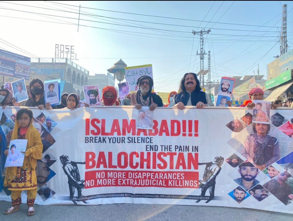 کاروان معترضان بلوچ علیه 'نسل‌کشی' بلوچ‌ها به سوی اسلام‌آباد حرکت کرد