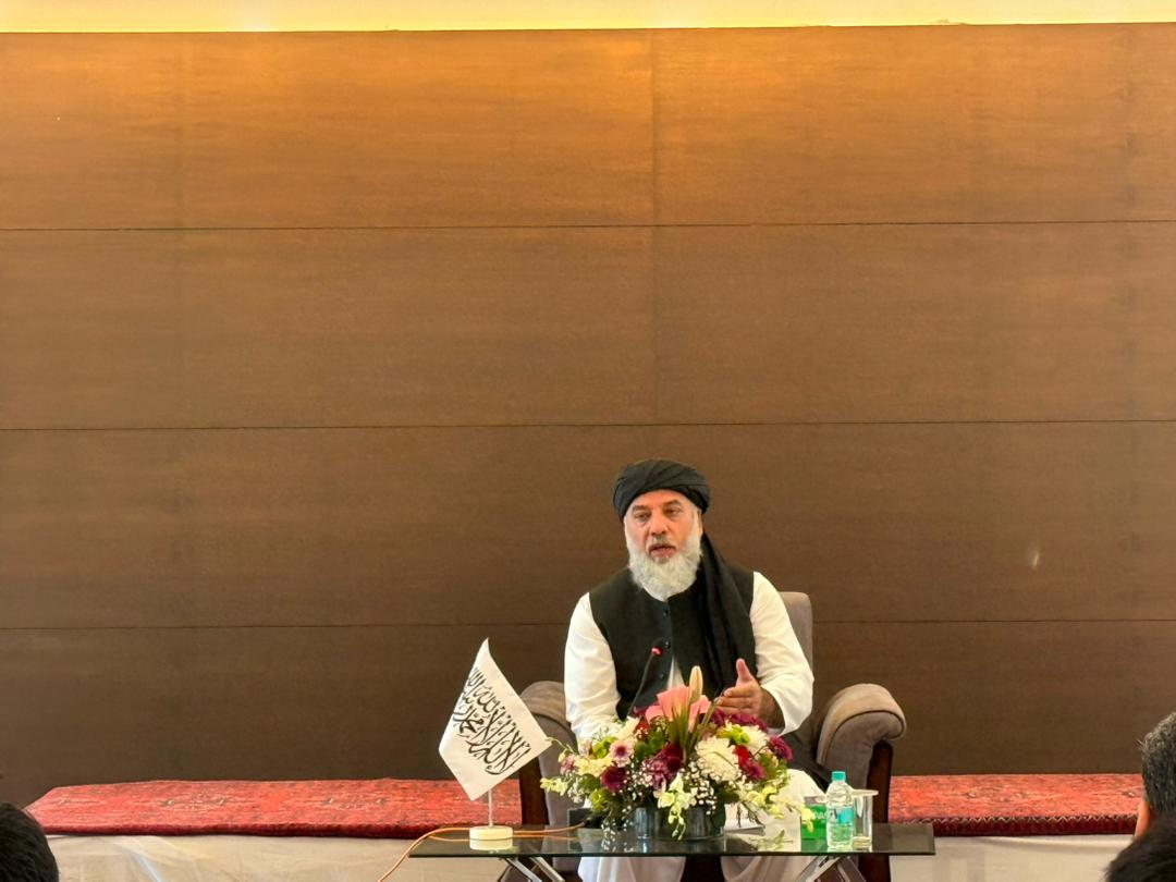  د طالبانو د سوداګرۍ وزیر له هندمیشتو افغان سوداګرو سره پر سوداګریزو فرصتونو غږېدلی