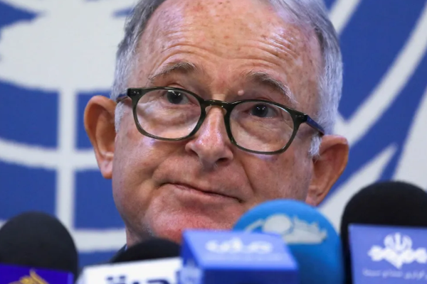 ريتشارد بينيت: من دون تحرك دولي ستستمر معاناة وحرمان النساء الأفغانيات