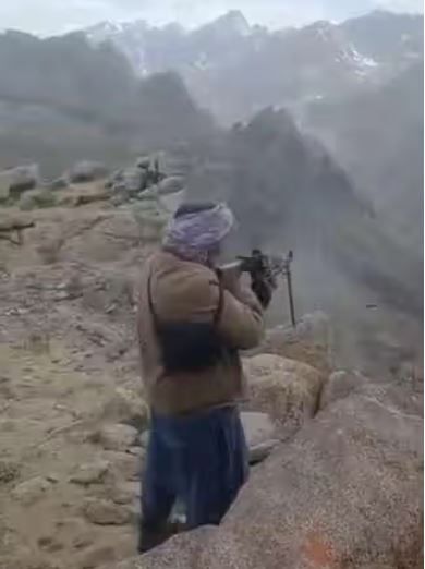 د طالبانو او وسله‌والو مخالفینو تر منځ مخامخ جګړه