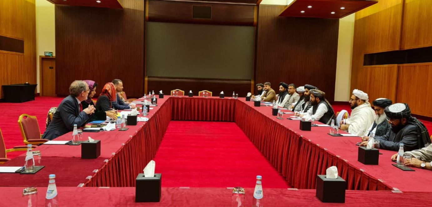 طالبان در گفتگو با نماینده اتحادیه اروپا: زنان نقش مهمی در توسعه افغانستان خودکفا دارند