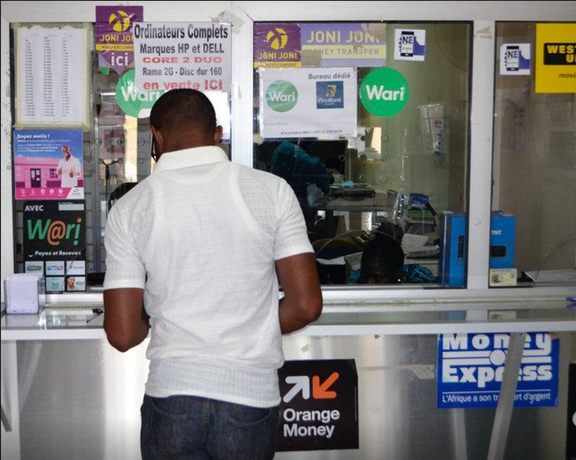 کارگران مهاجر "۵۷۷ میلیارد یورو" در سال ۲۰۲۱ به خانوادههای خود پول فرستادهاند