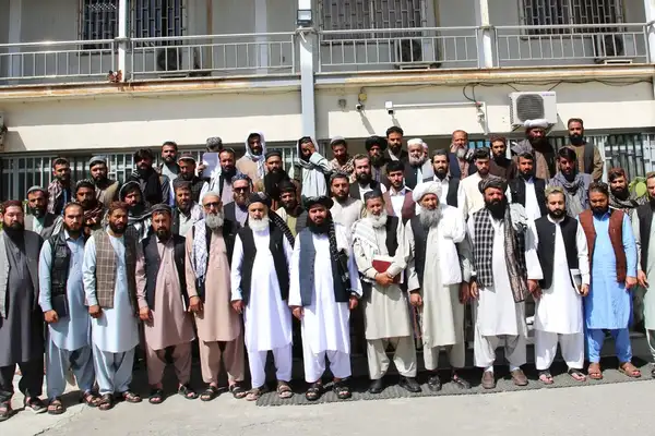 طالبانو په روان کال کې د کار له جواز پرته د څه باندې ۱۶ زره کارګرو د تشخیص خبر ور کړی