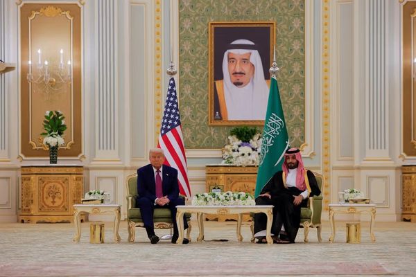 ټرمپ عربي قهوه و نه څښله