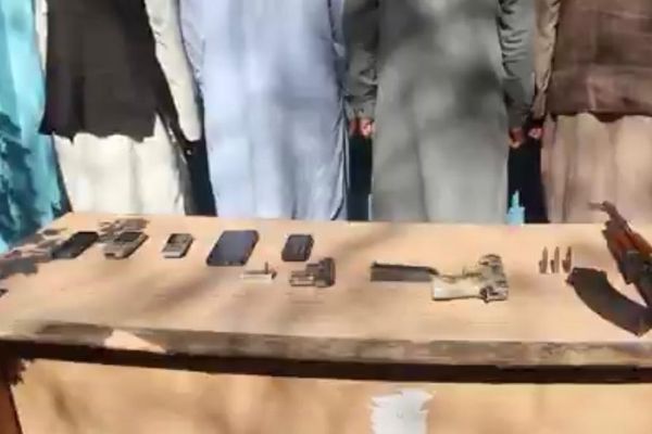 طالبان وایي په کابل کې یې د غلو یوه شپږ کسیزه ډله نیولې