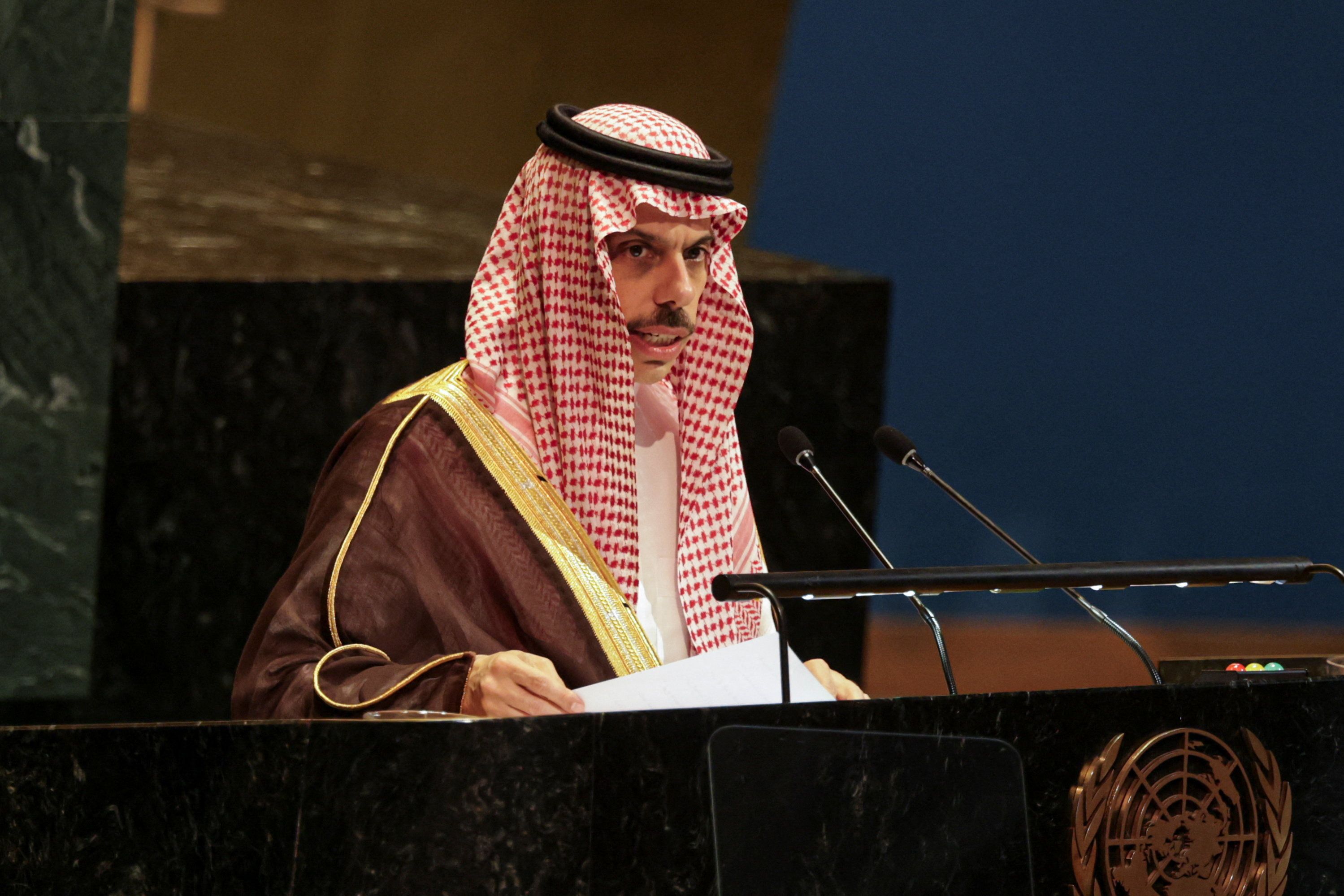 وزير الخارجية السعودي يبحث مع نظرائه في عدد من الدول تطورات الوضع في غزة