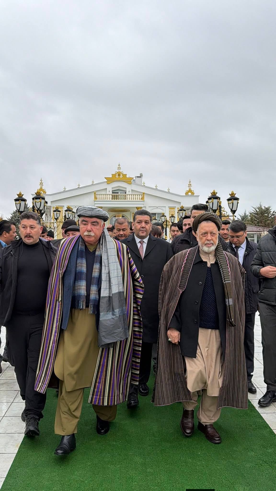 مخالفان یک روز پس از طالبان عید را تجلیل کردند