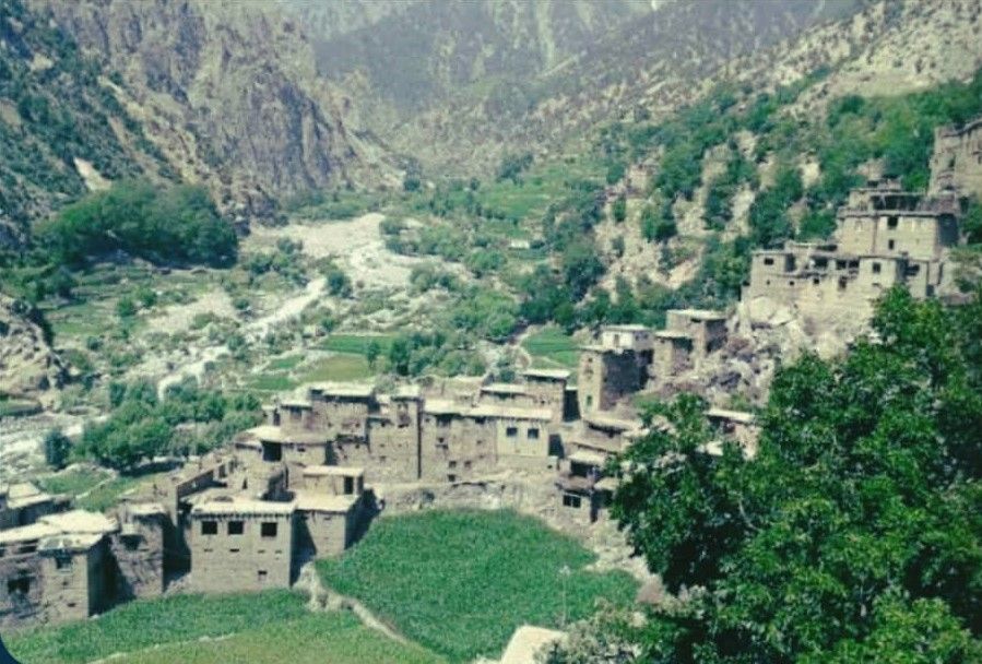 د نورستان په منډول ولسوالۍ کې سېلابونو خلکو ته مالي زیانونه اړولي دي