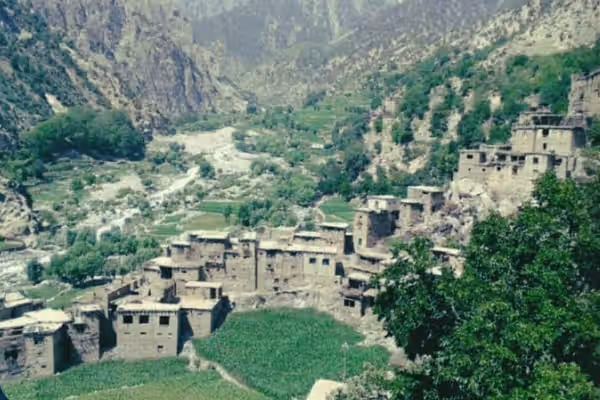 د نورستان په منډول ولسوالۍ کې سېلابونو خلکو ته مالي زیانونه اړولي دي