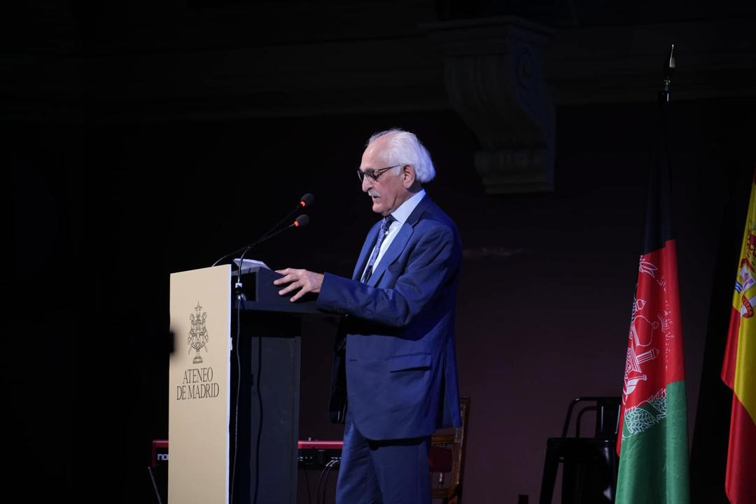 سپنتا خواهان تشکیل ائتلاف گسترده و قوی برای آزادی افغانستان شد