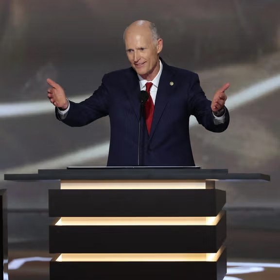 امریکايي سناتور: که ایران اټومي فعالیتونه بیا پیل کړي، نو ټرمپ به پرې برید وکړي