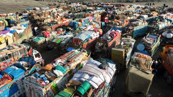 تازه له ایران او پاکستان نه۶۲ کورنۍ افغانستان ته ستنې شوې