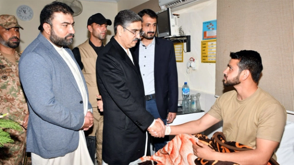 د پاکستان لومړی وزیر: اسلام اباد به هېڅکله اورپکو ته تسلیم نه شي