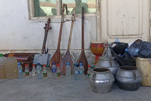 طالبانو په بغلان کې ۲۱ کسان د «موسیقۍ غږولو او الکولي مشروباتو کارولو» په تور نیولي دي