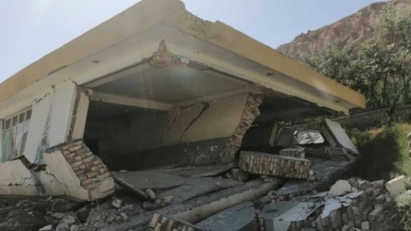 راپورونه وايي، په فاریاب کې د زلزلې له امله یو ښوونځی نړېدلی دی