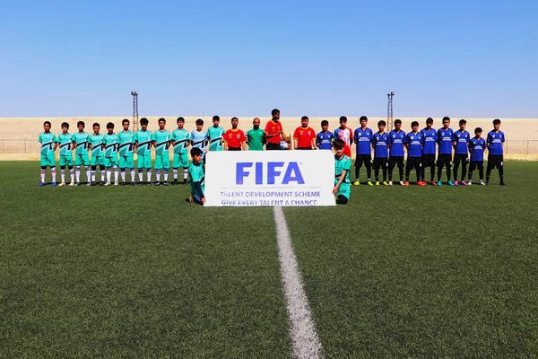 آغاز مسابقات نوجوانان فوتبال در بلخ؛ تیمها برای صعود به مرحله نهایی رقابت میکنند