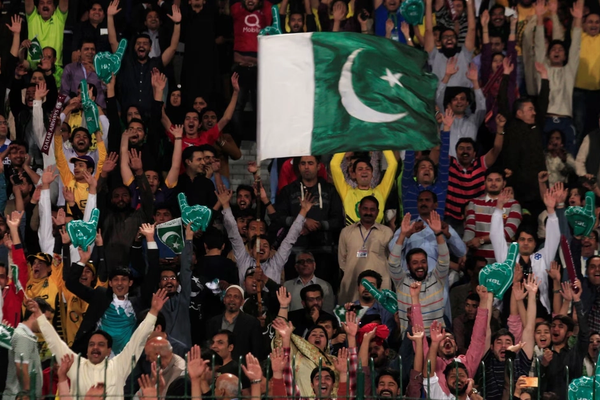 د امنیت او سون توکو بحران؛ د پاکستان سوپر لیګ له نندارچیانو پرته په دوو ښارونو کې کیږي