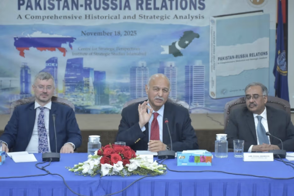 السياسي الباكستاني: 95% من سكان أفغانستان متعبون وغير راضين عن طالبان