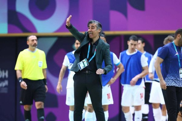 د ایران د فوټسال لوبډلې روزونکي له افغان لوبډلې سره د مساوي کېدو له امله بښنه وغوښته