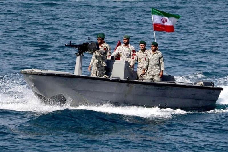 ایران: د هرمز تنګي له لارې یوازې ملکي بېړۍ د سپاه پاسداران په اجازه تېرېدای شي