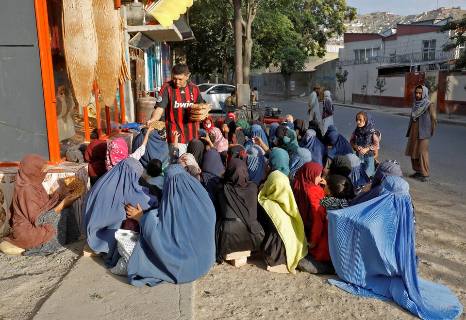 دو چهره افغانستان؛ میلیون‌ها فقیر در سایه میلیونرها