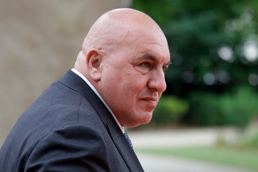 وزیر دفاع ایتالیا پیوستن به طرح کمربند و جاده چین را تصمیمی بد و بی‌ثمر خواند 