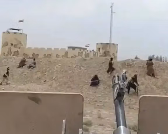 "د ایران پولې ته څېرمه په سلګونو ځانمرګي بریدګر"؛ د اوبو پر سر د ایرو لاندې د بل اور کړکېچ