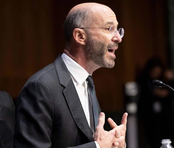 نماینده امریکا در امور ایران بازرسی از خود و قطع دسترسی امنیتی‌اش را تایید کرد