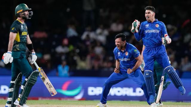 د کرېکټ ملي لوبډلې د ټاکنې مشر: دا چې اسټرالیا کرېکټ له سیاست سره تړي، لوبه زیانمنوي