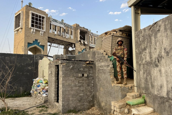 مسؤول باكستاني: لسنا في عجلة لإنهاء المواجهة مع طالبان