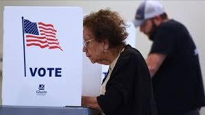 سیاسي پلانونه یا احساسات او عواطف؛ امریکایان څه ته رایه ورکوي؟