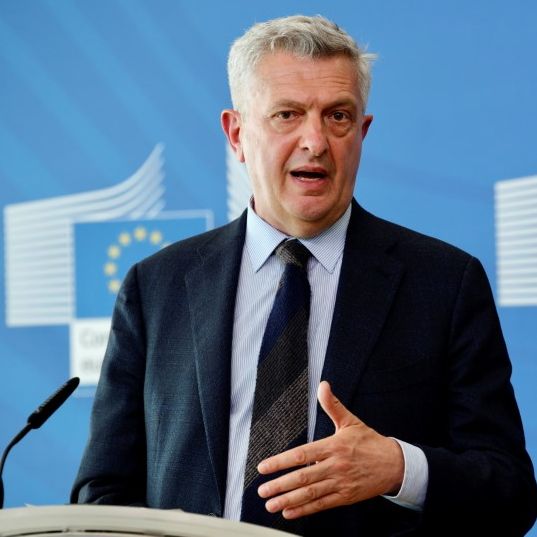 کمشنر سازمان ملل در امور پناهندگان: جهان برای جلوگیری از فاجعه انسانی با طالبان تعامل کند