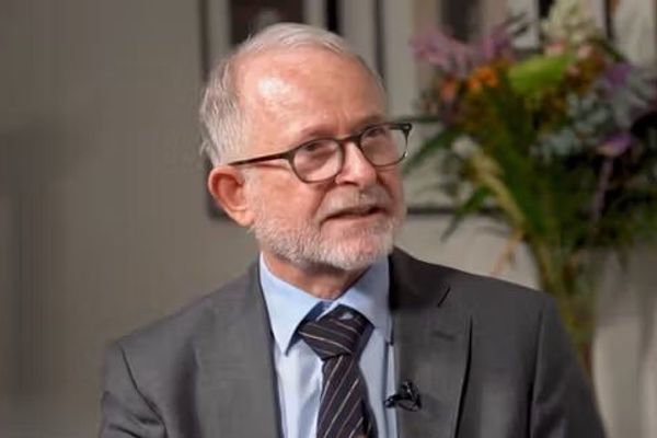 ریچارد بنت: دختران و زنان به دلیل آزار جنسیتی طالبان از ادامه آموزش محروم شدهاند