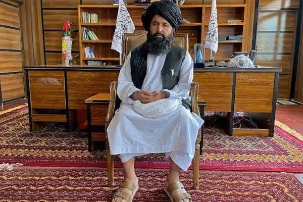 وزیر طالبان که دروازه دانشگاه را بهروی دختران بست به ایران سفر کرد