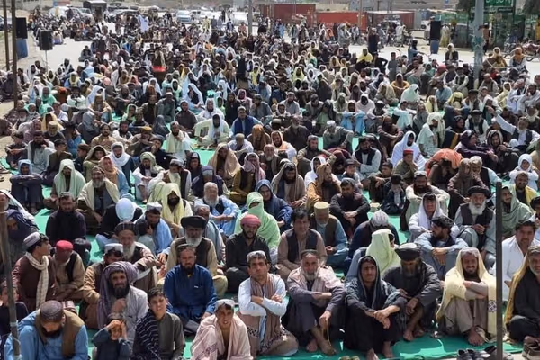 د لارو تړل پاتې کېدو له امله؛ په چمن کې سوداګرو او ځایي خلکو نن یو وار بیا پرلت پیل کړ