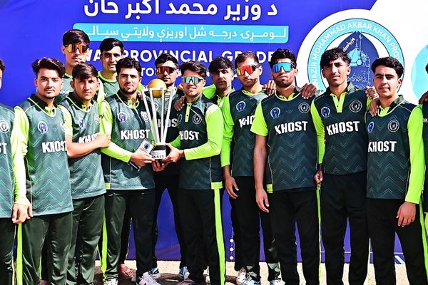 قهرمانی تیم خوست در رقابتهای درجه اول کریکت ٢٠آوره ولایتهای افغانستان