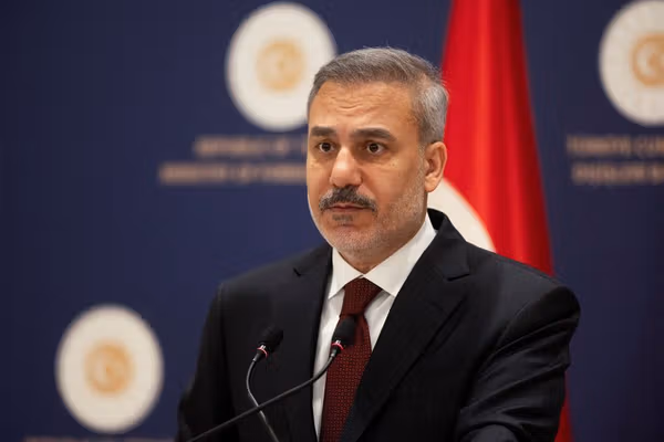 هاکان فیدان د اردوغان په استازیتوب د ټرمپ د «سولې نړیوال بورډ» کې ګډون کوي