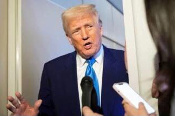 د زېلېنسکي تر غبرګون وروسته؛ ټرمپ پوتین ملامت کړ