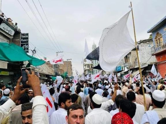 تظاهرات «ضد جنگ» در ایالت خیبرپختونخوای پاکستان به خشونت کشیده شد