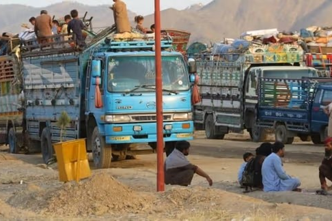 روان کال؛ طالبان وایي تر ۴ مېلیونه ډېر کډوال افغانستان ته ستانه شوي