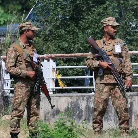 د پاکستان پوځ وايي چې په خیبر پښتونخوا کې یې د عملیاتو پرمهال ۹ وسله وال وژلي