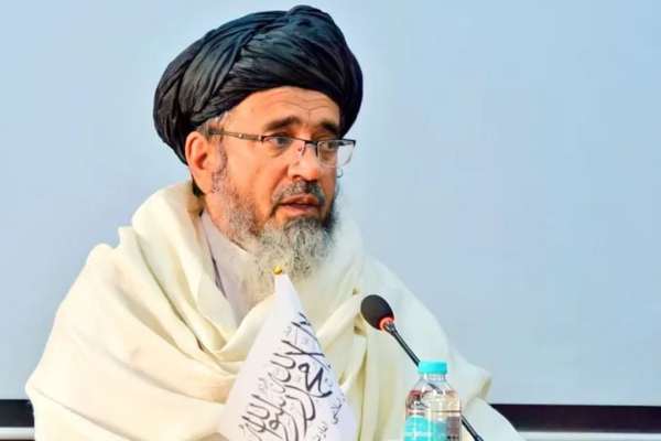 حقاني: د هبتالله د حکم اطاعت کې د الله رضا ده او افغانستان کې بېساری نظام رامنځته شوی