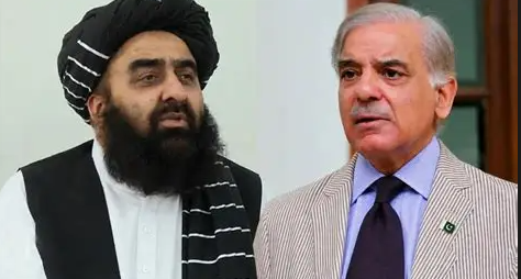 راپور: د طالبانو له بیا واکمنېدو وروسته د پاکستان او کابل اړیکې ترینګلې شوي