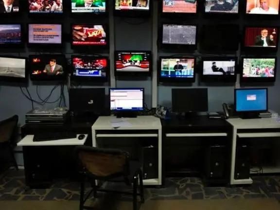 طالبان رسانههایی را که بر اساس 'سیاستهای این گروه' فعالیت نکنند متوقف میکند