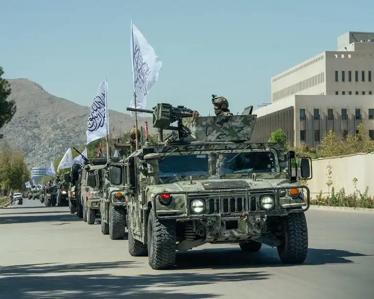 وزارة خارجية طالبان: لن نعيد الأسلحة الأميركية المتبقية في أفغانستان 
