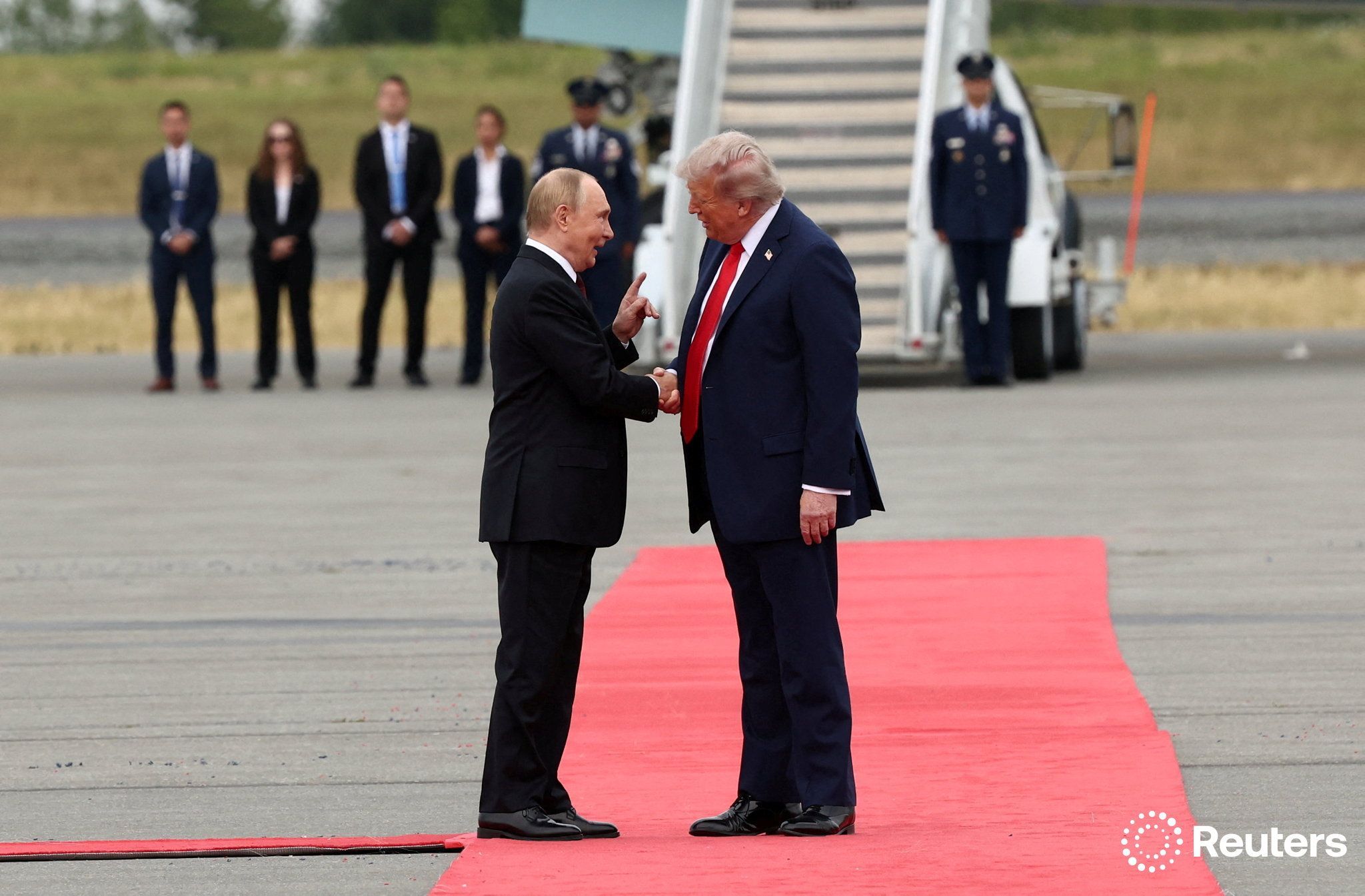 پاسخ کرملین به ترامپ: روسیه ببر‌ کاغذی نیست، خرس است