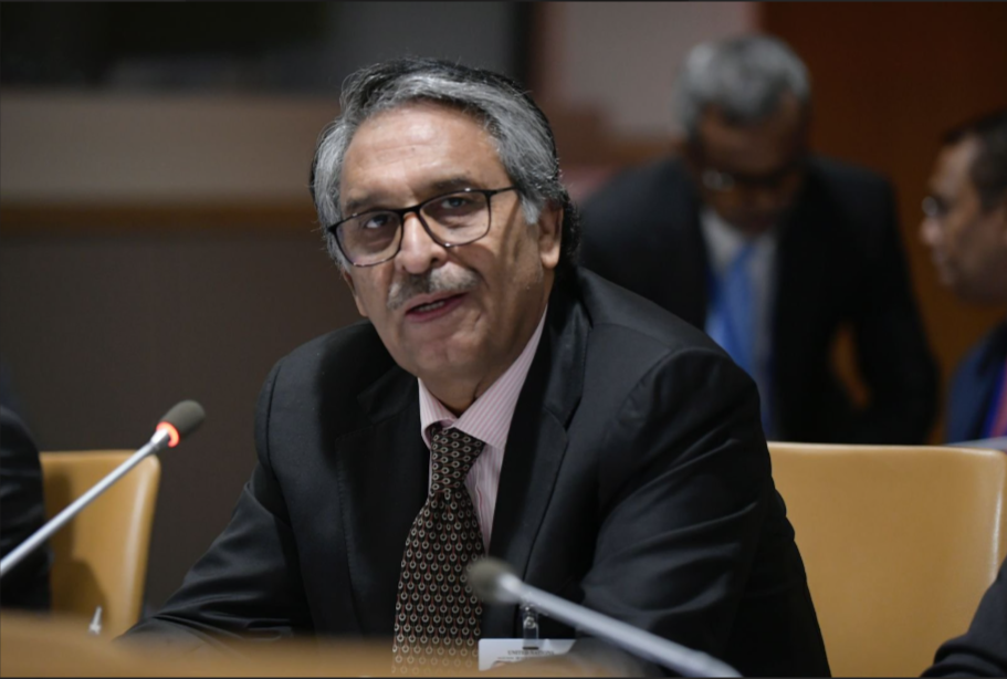 د پاکستان بهرنیو چارو سرپرست: هغه کډوال چې قانوني اسناد لري په پاکستان کې ژوند کولای شي 